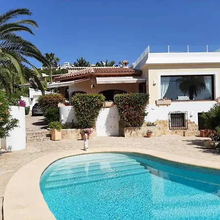 Astoria Villa