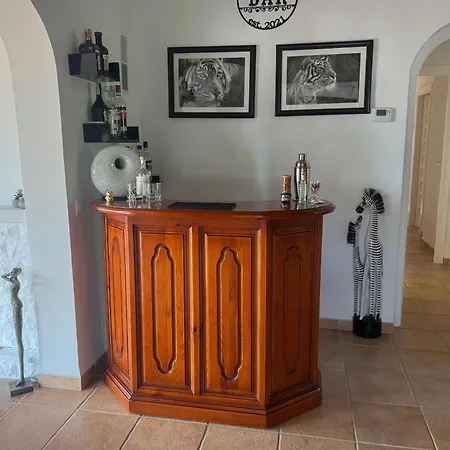 Astoria Villa *