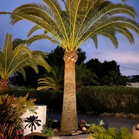 Astoria Villa *